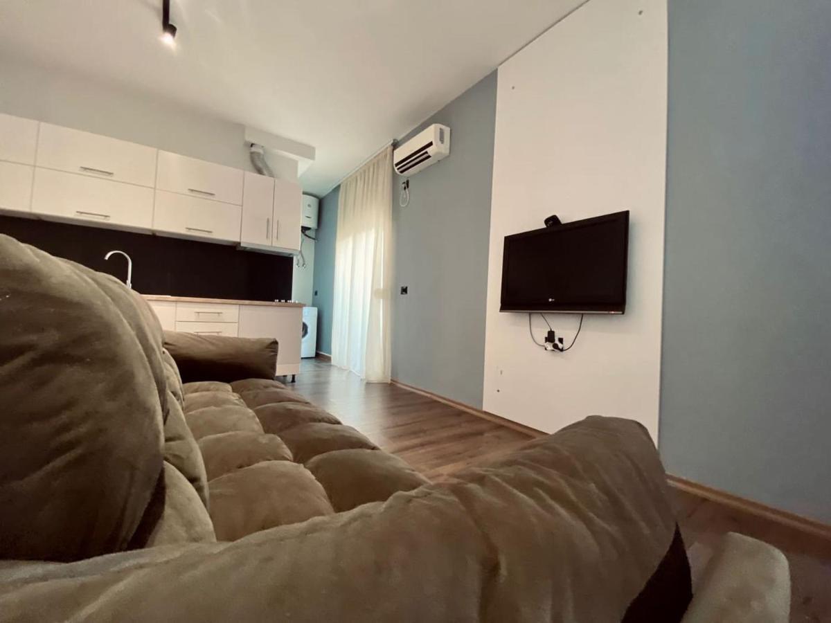 Wild Villa Apartments ซารานเดอ ภายนอก รูปภาพ