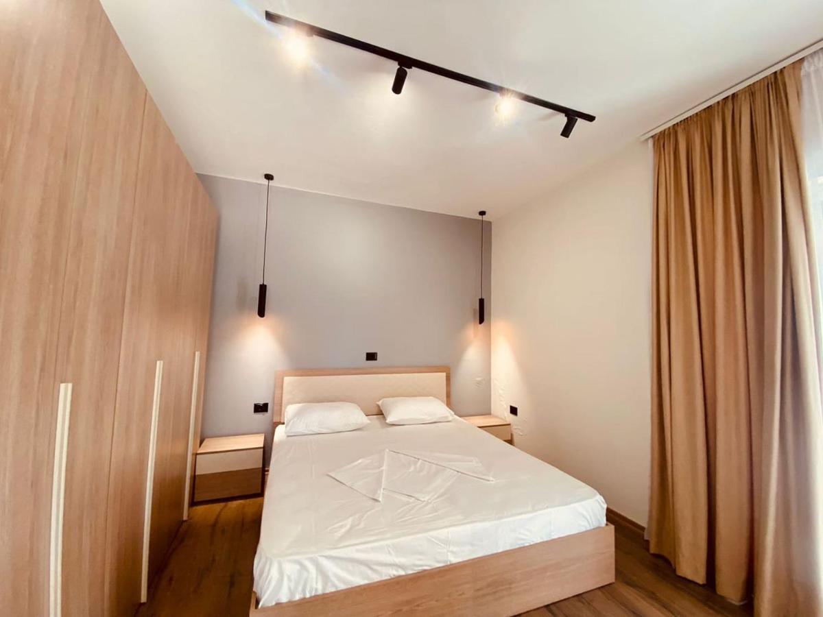 Wild Villa Apartments ซารานเดอ ภายนอก รูปภาพ
